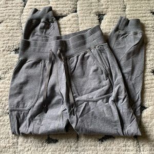 Lululemon gray joggers 6 French terry